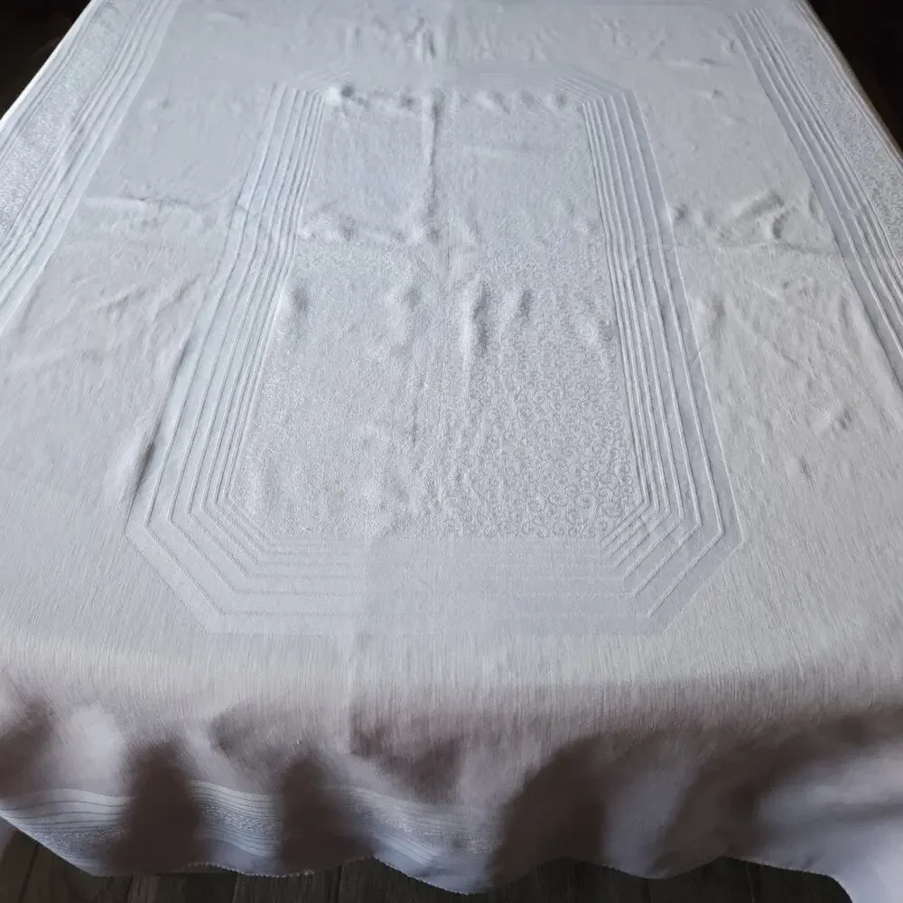 Vtg Damask Jacquard Tablecloth Pale‎ Pink Cotton Valentines Shabby Cutter 74x56